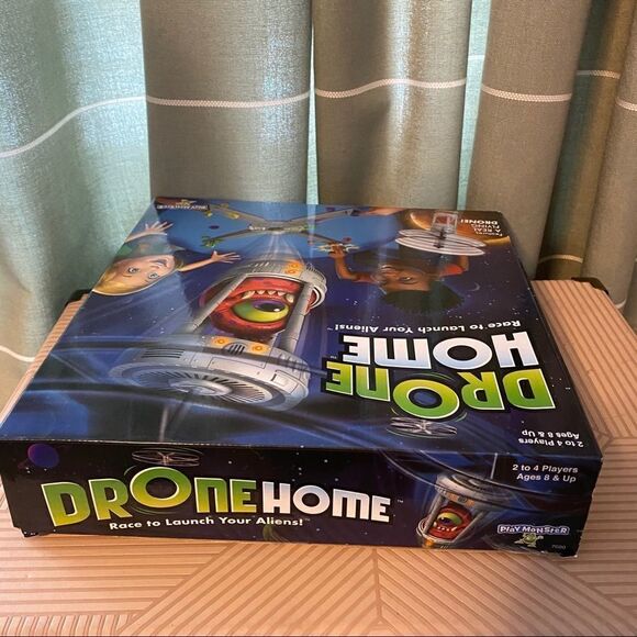 PlayMonster Drone Home Game with Real Flying Drone 8 & Up Gift Board Family Fun - Picture 4 of 16